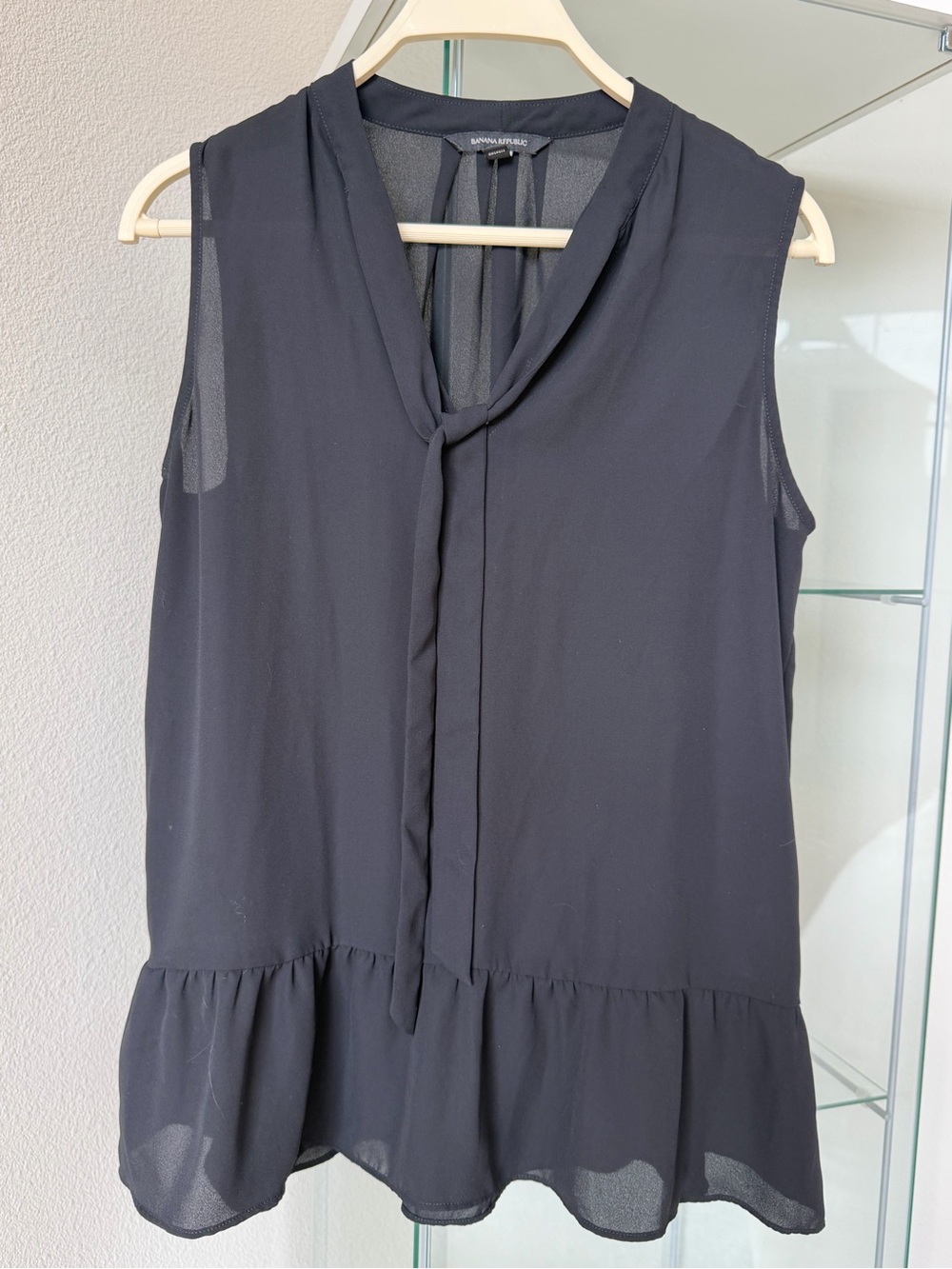 Banana Republic Black Sleeveless Tie-Neck Blouse